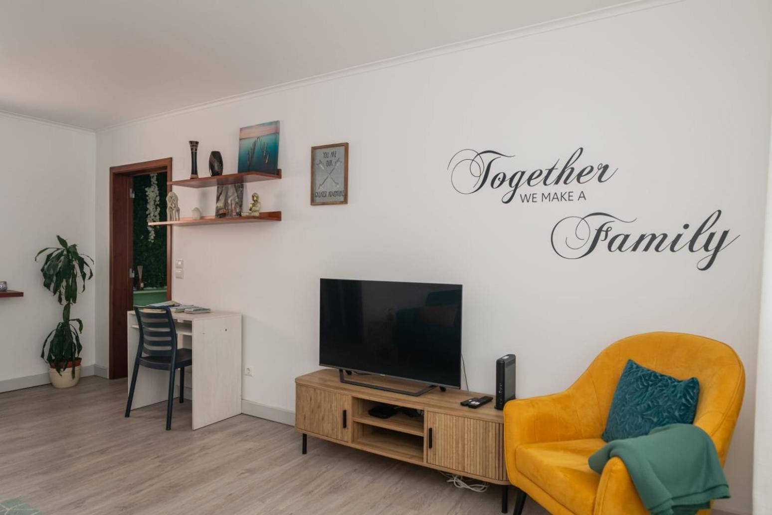 Family Friendly Azorean Apartment Ponta Delgada Dış mekan fotoğraf